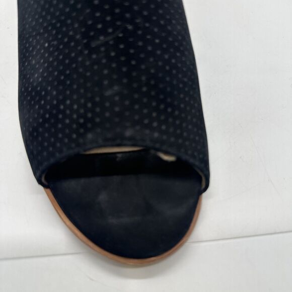 Jack Rogers Size 10 M Black Suede Peep Toe Booties Side Zip Stacked Heel Shoes - Picture 4 of 14